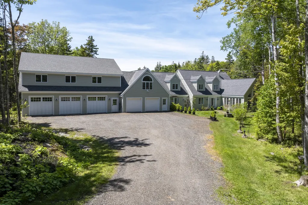 825 Hendricks Hill Road Southport ME 04576