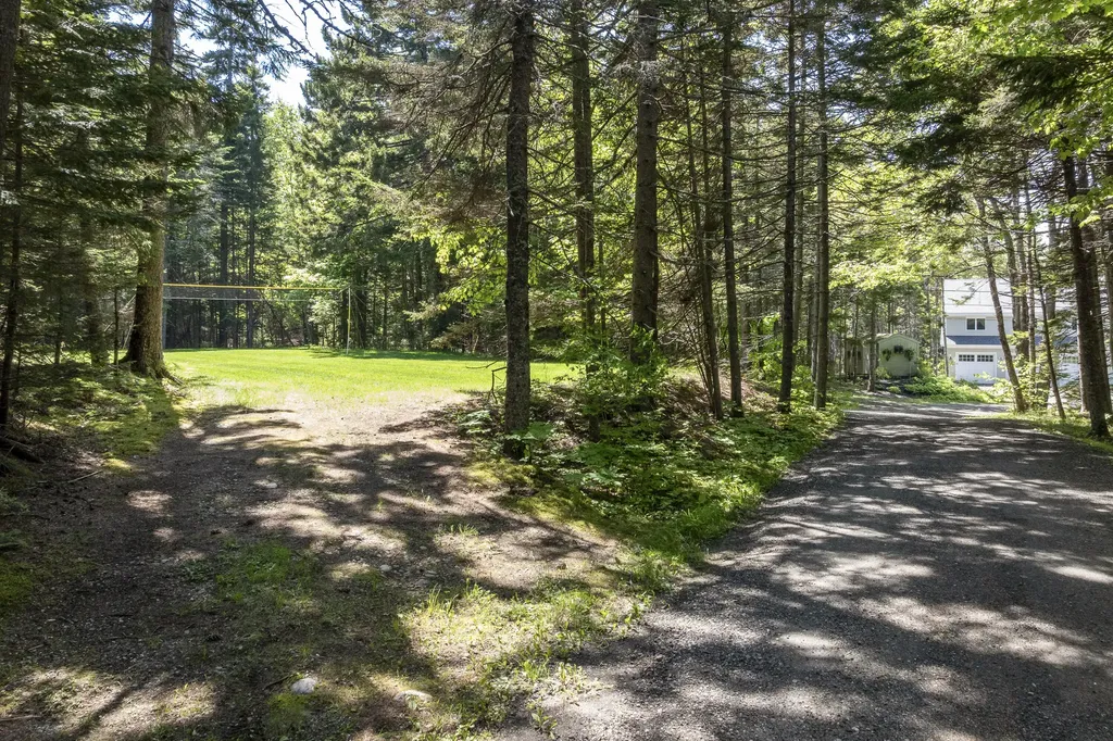 825 Hendricks Hill Road Southport ME 04576