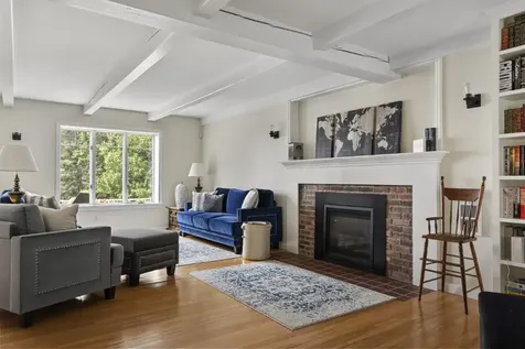 825 Hendricks Hill Road Southport ME 04576