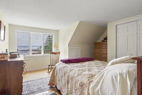 825 Hendricks Hill Road Southport ME 04576