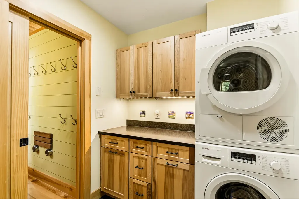 202 Sterlingtown Lane Union ME 04862