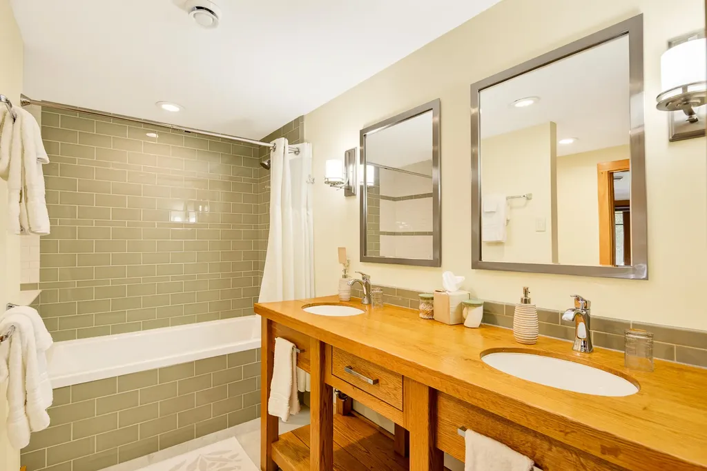 202 Sterlingtown Lane Union ME 04862