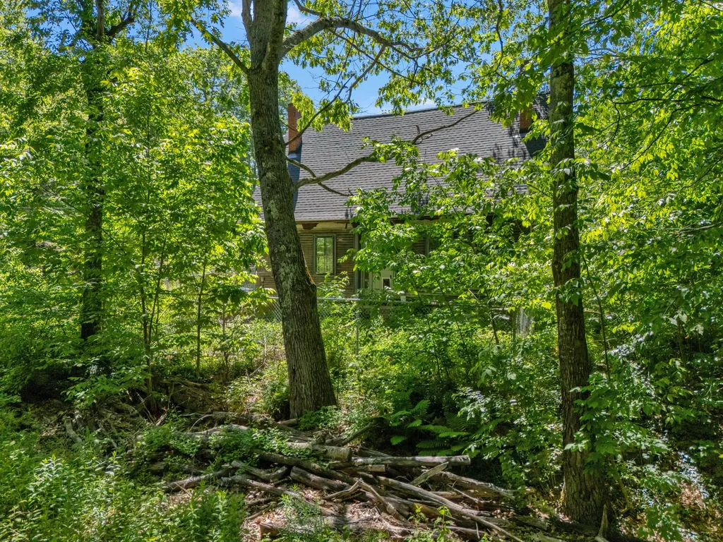 150 Knox Hill Road Fayette ME 04349