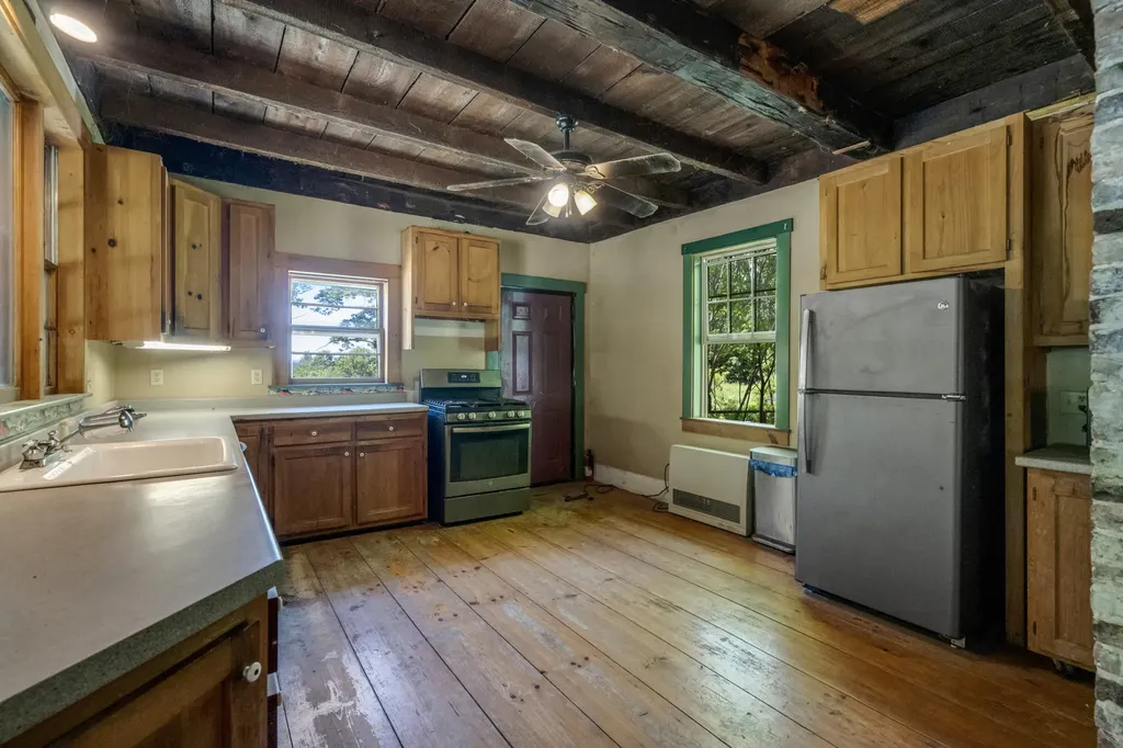 150 Knox Hill Road Fayette ME 04349