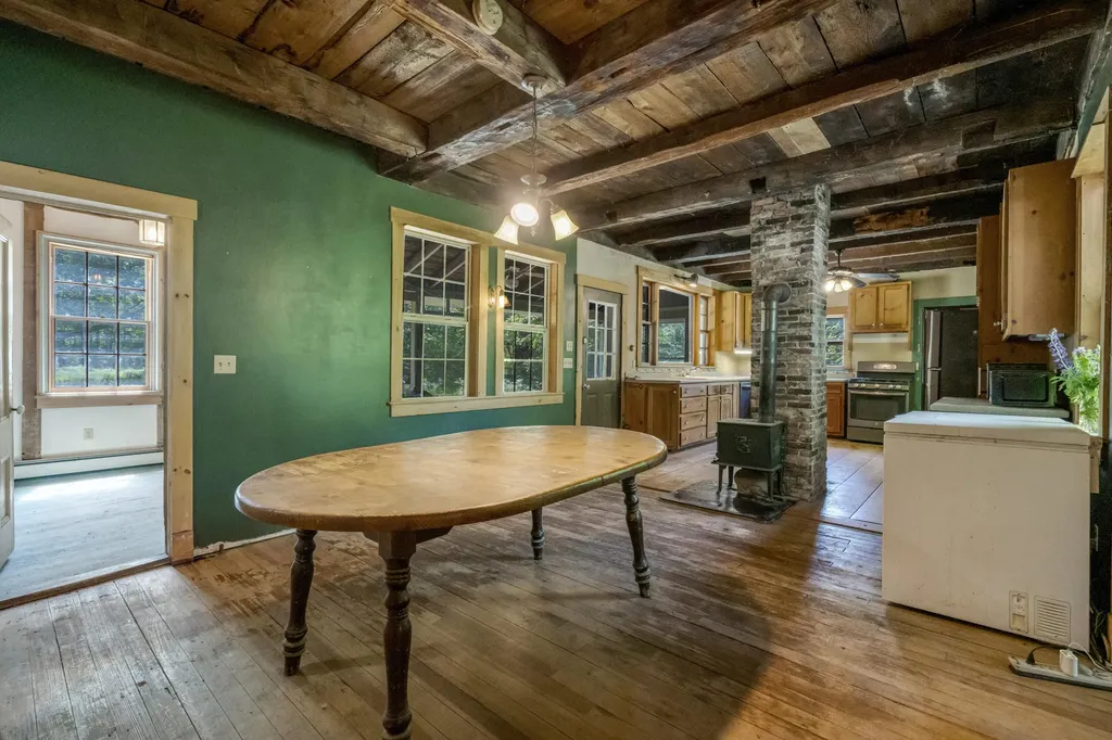 150 Knox Hill Road Fayette ME 04349