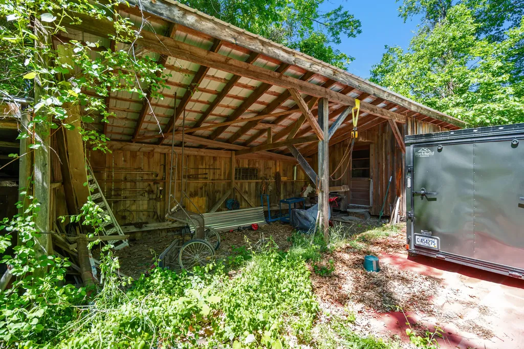 150 Knox Hill Road Fayette ME 04349