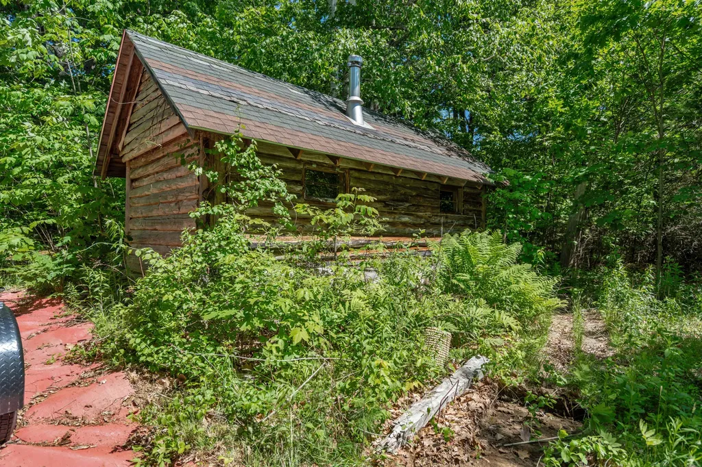 150 Knox Hill Road Fayette ME 04349