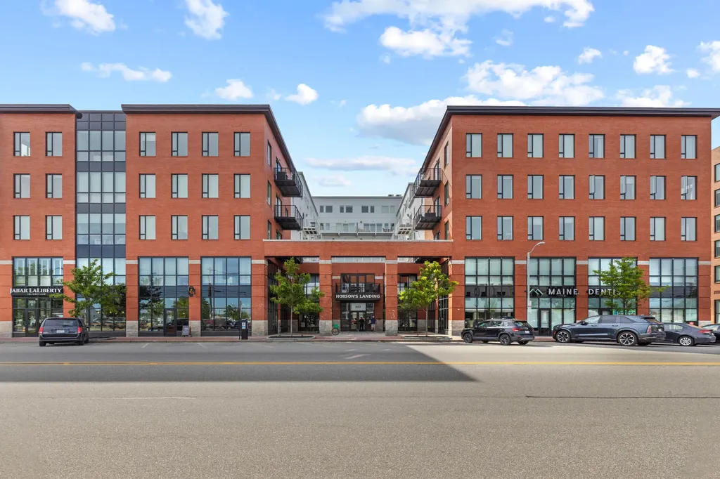 383 Commercial Street Portland ME 04101