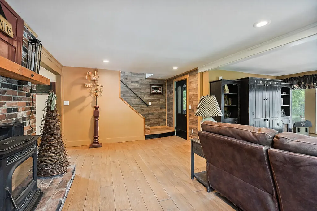 13 Cooper Road Chesterville ME 04938