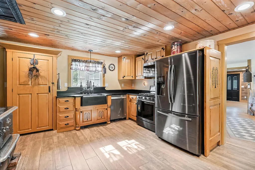 13 Cooper Road Chesterville ME 04938