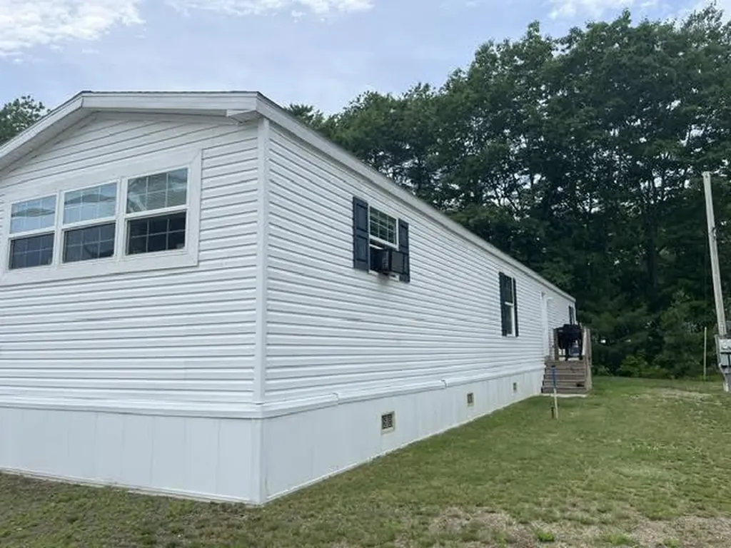 5 Sunset Drive Standish ME 04084