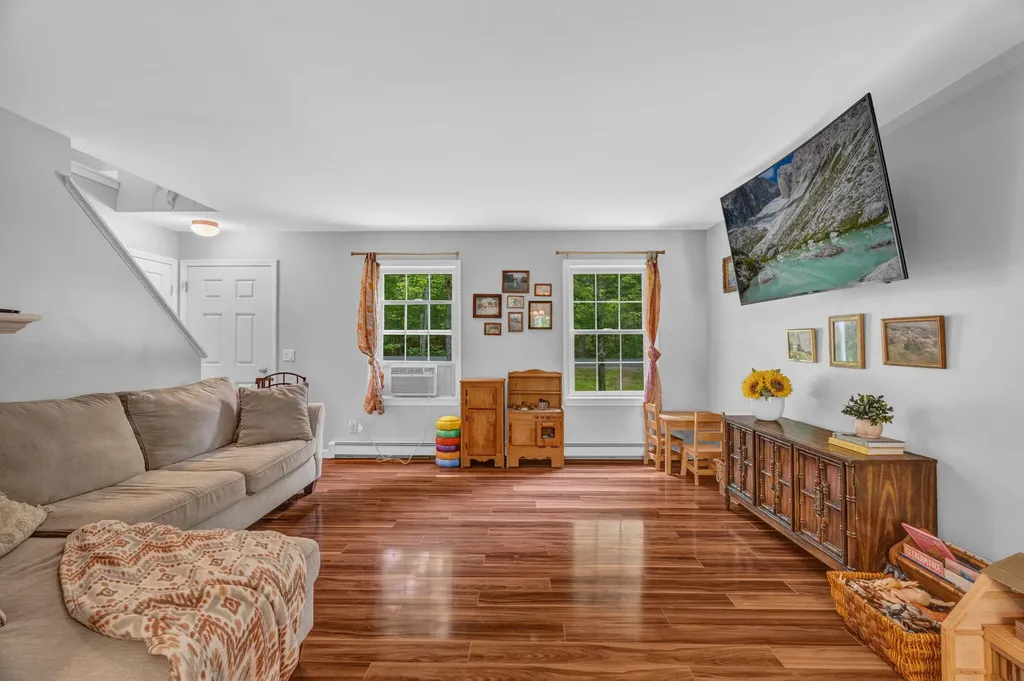 79 Greenwood Avenue Warren ME 04864