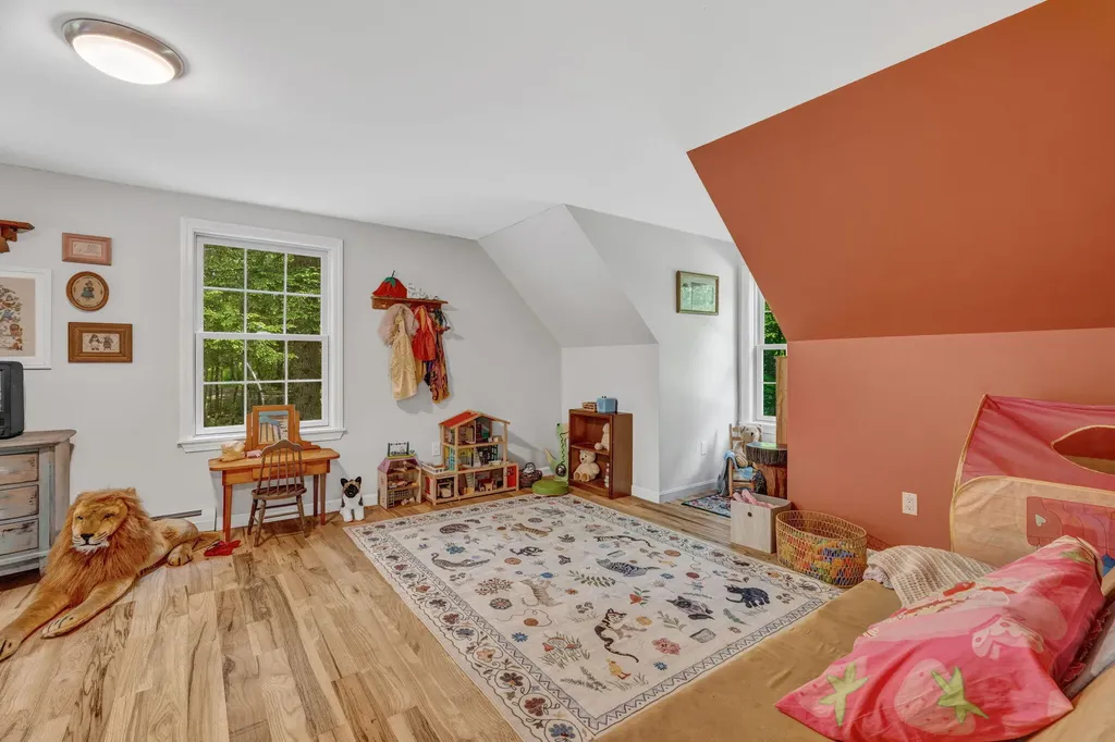 79 Greenwood Avenue Warren ME 04864