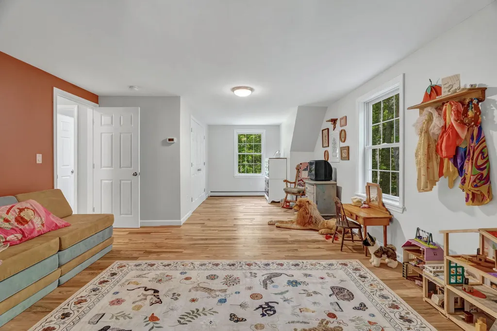 79 Greenwood Avenue Warren ME 04864