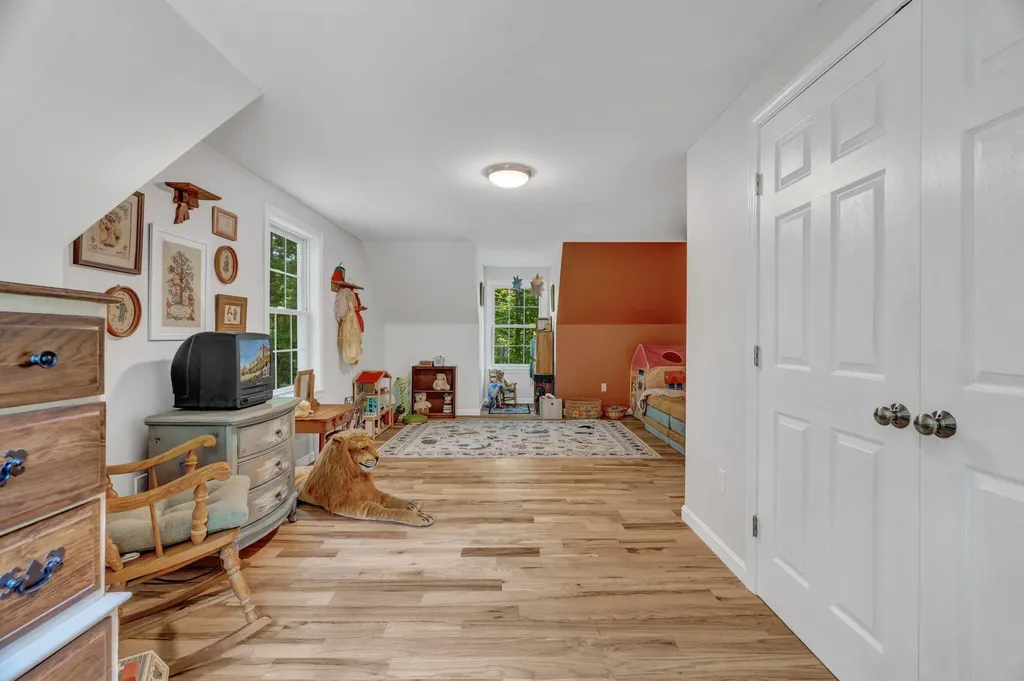 79 Greenwood Avenue Warren ME 04864