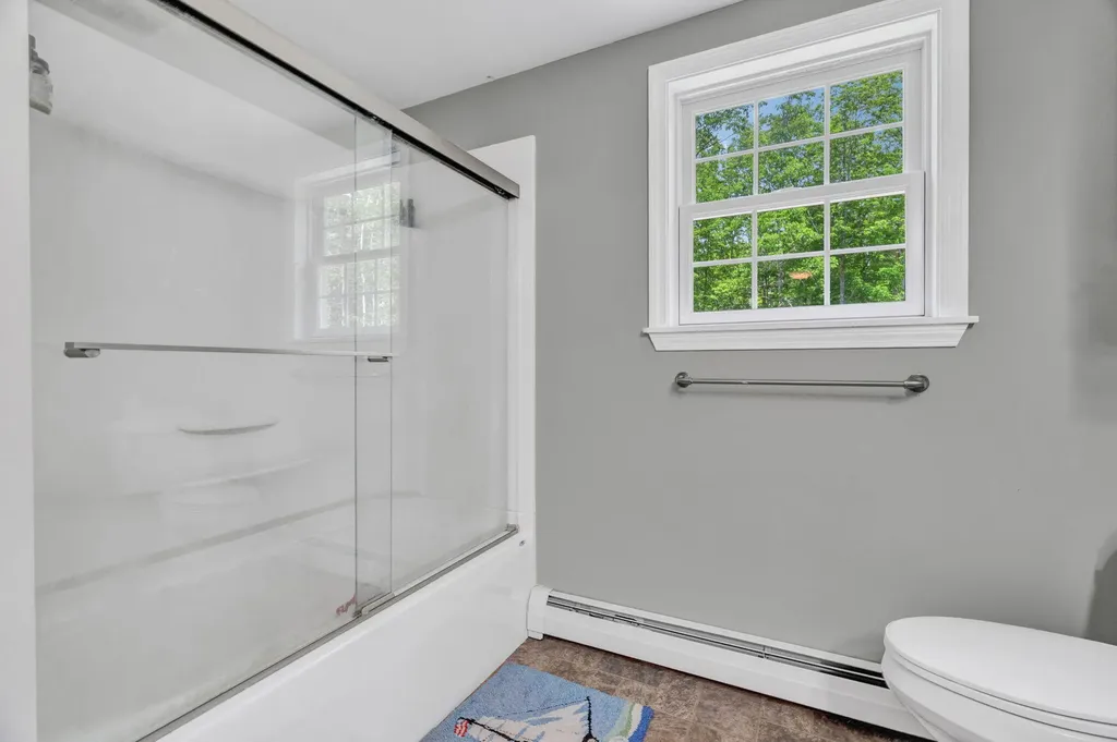 79 Greenwood Avenue Warren ME 04864
