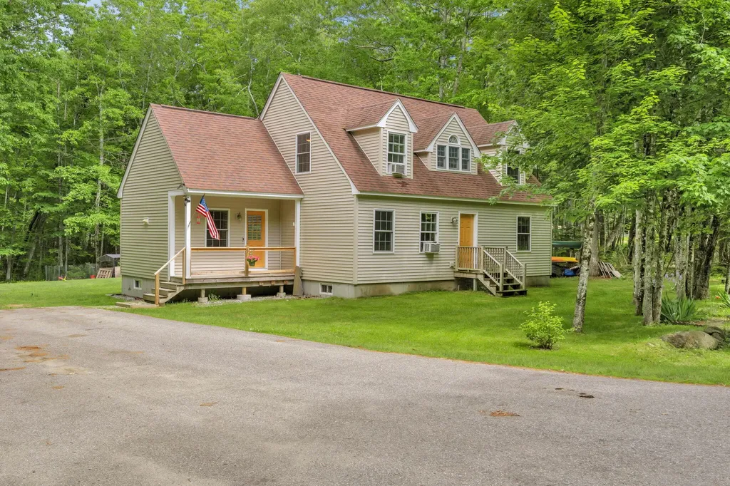 79 Greenwood Avenue Warren ME 04864