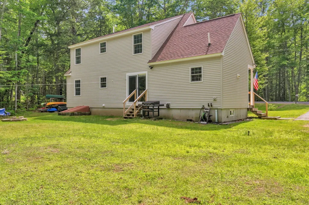 79 Greenwood Avenue Warren ME 04864