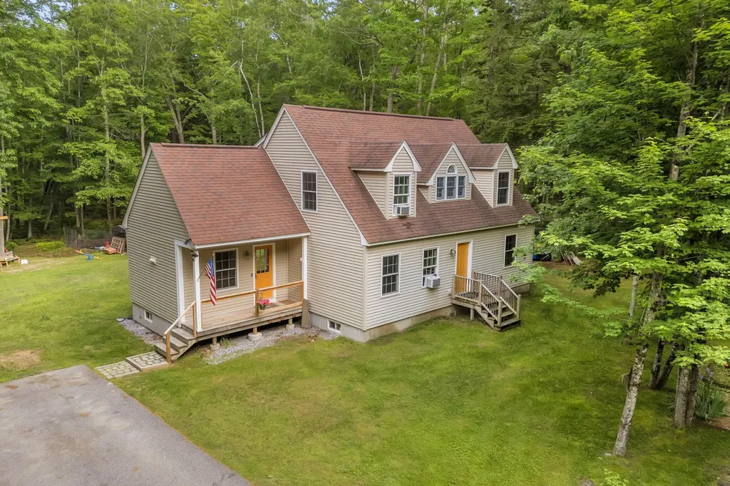 79 Greenwood Avenue Warren ME 04864