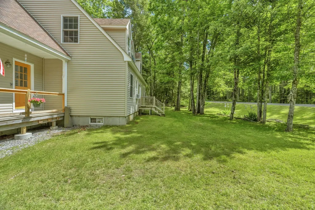 79 Greenwood Avenue Warren ME 04864