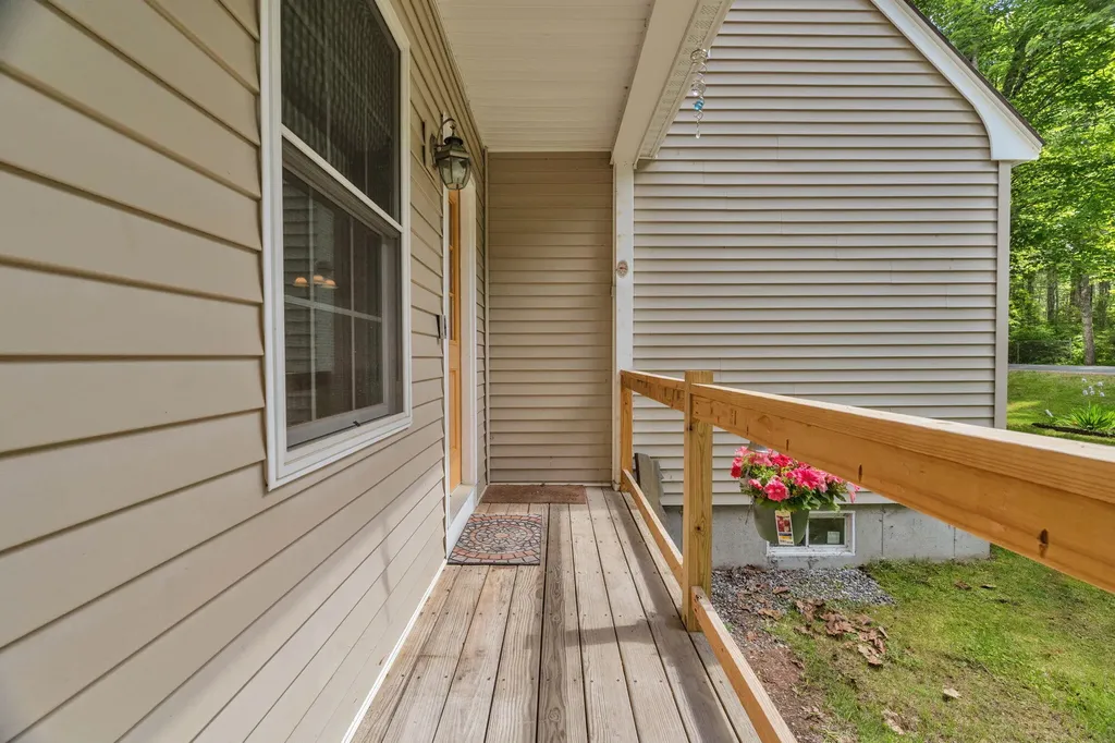 79 Greenwood Avenue Warren ME 04864