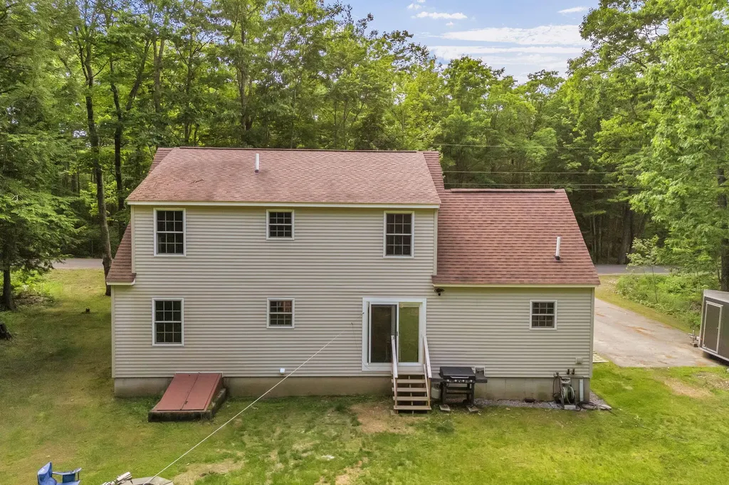 79 Greenwood Avenue Warren ME 04864