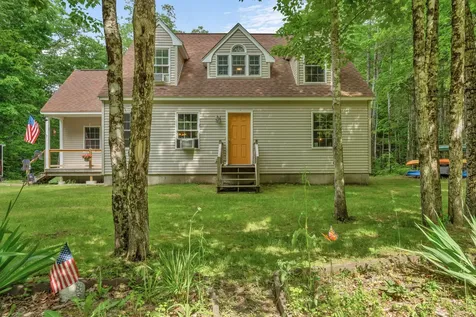 79 Greenwood Avenue Warren ME 04864