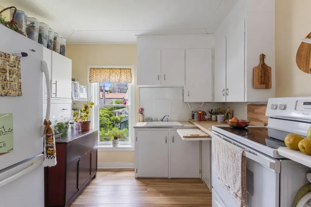 246 Lincoln Street Lewiston ME 04240