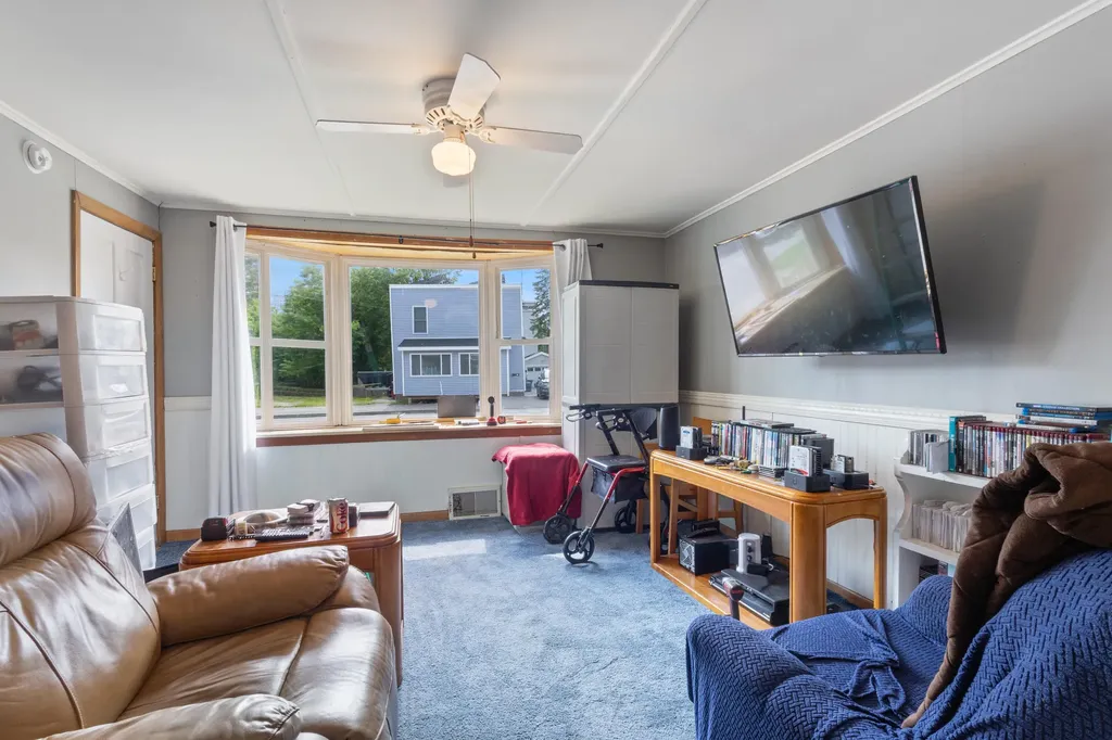 246 Lincoln Street Lewiston ME 04240