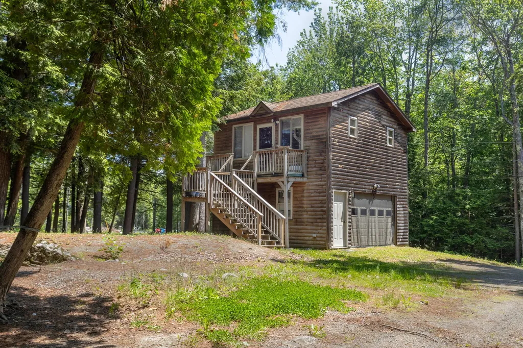 275 Birch Tree Drive Hudson ME 04449