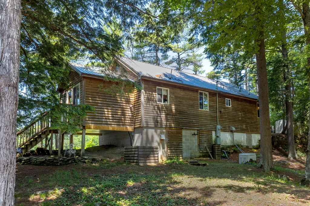 275 Birch Tree Drive Hudson ME 04449