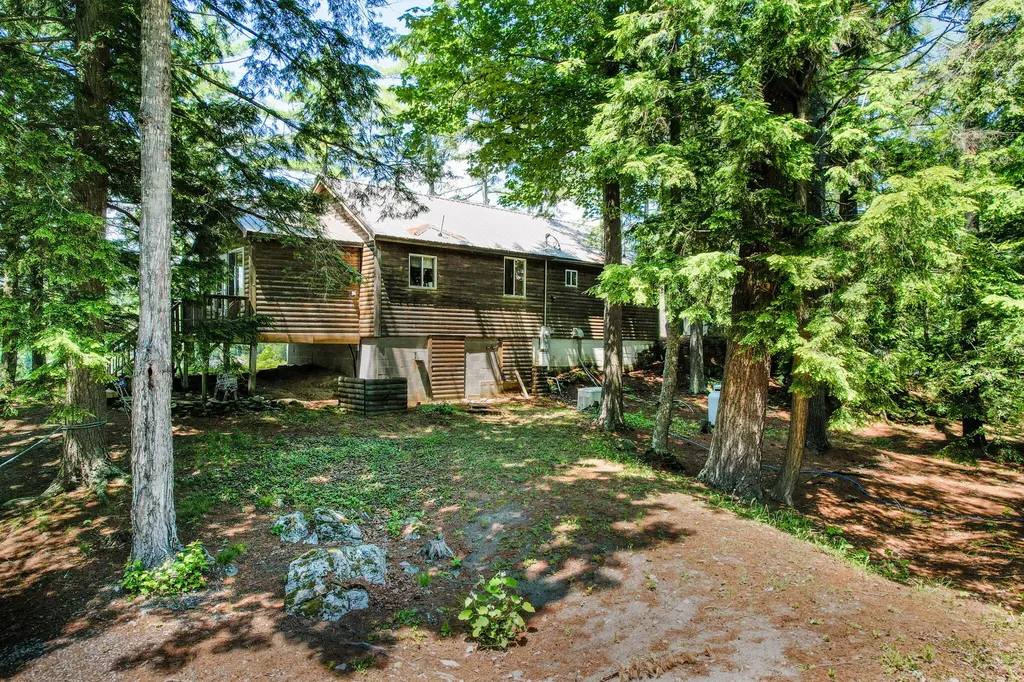 275 Birch Tree Drive Hudson ME 04449