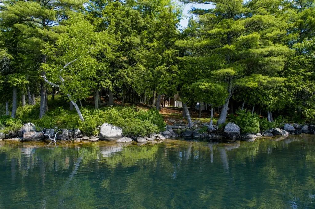 275 Birch Tree Drive Hudson ME 04449