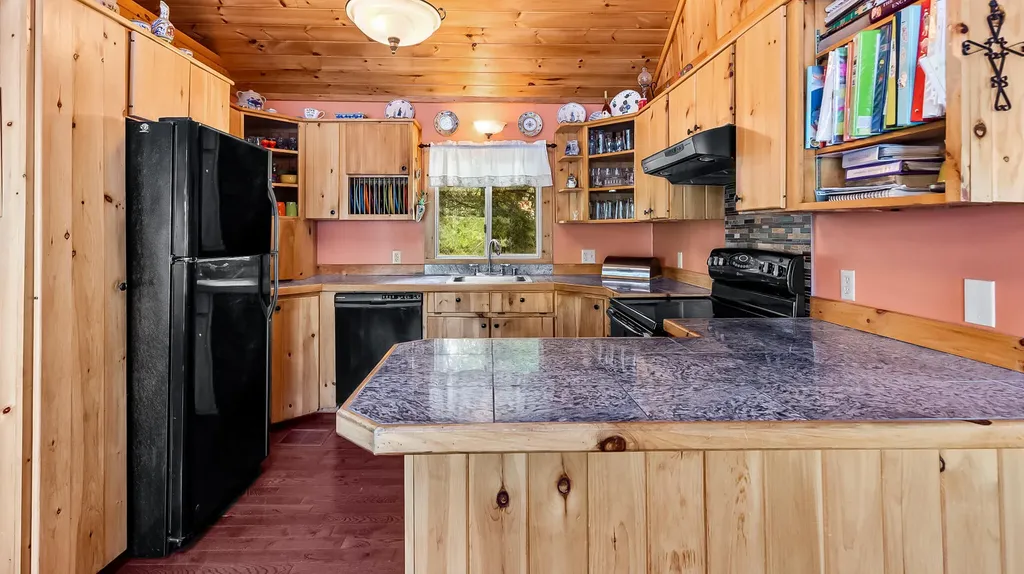 275 Birch Tree Drive Hudson ME 04449