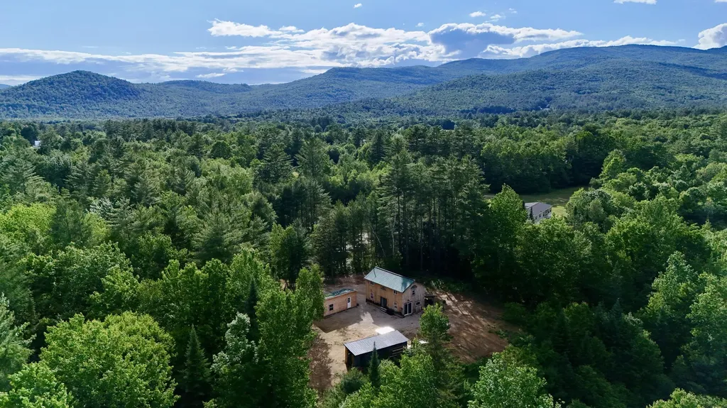 88 Coburn Road Carthage ME 04224