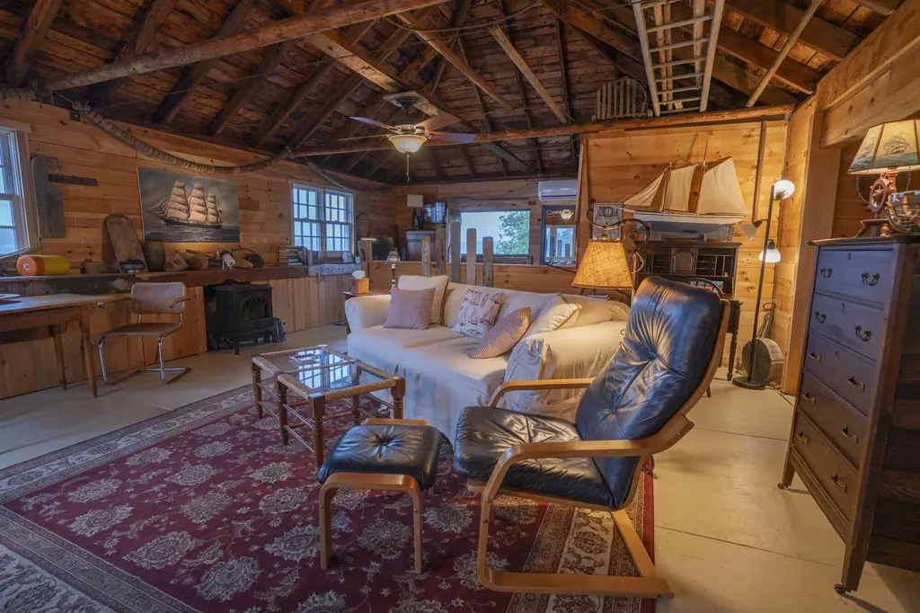 193 S Wharf Road Brooksville ME 04617