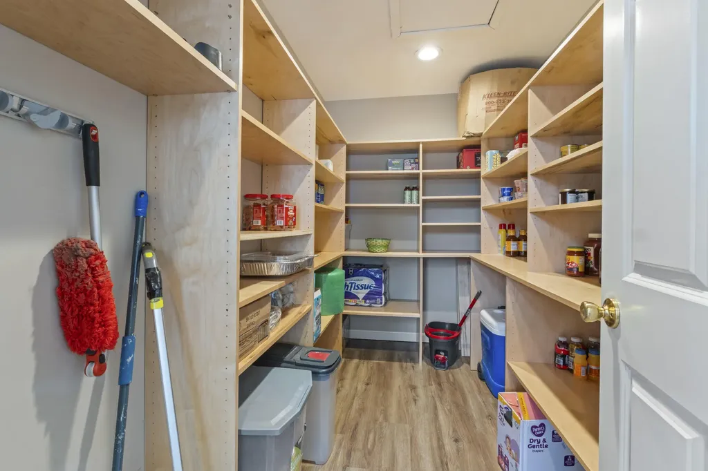 446 Eastern Avenue Augusta ME 04330