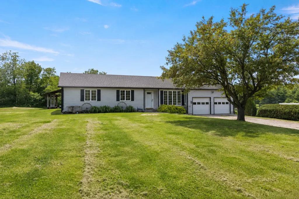 446 Eastern Avenue Augusta ME 04330