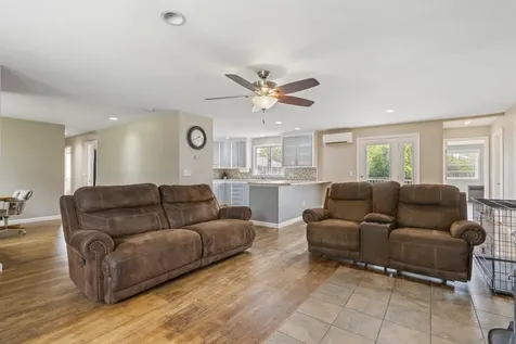 446 Eastern Avenue Augusta ME 04330