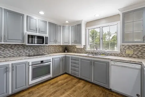 446 Eastern Avenue Augusta ME 04330