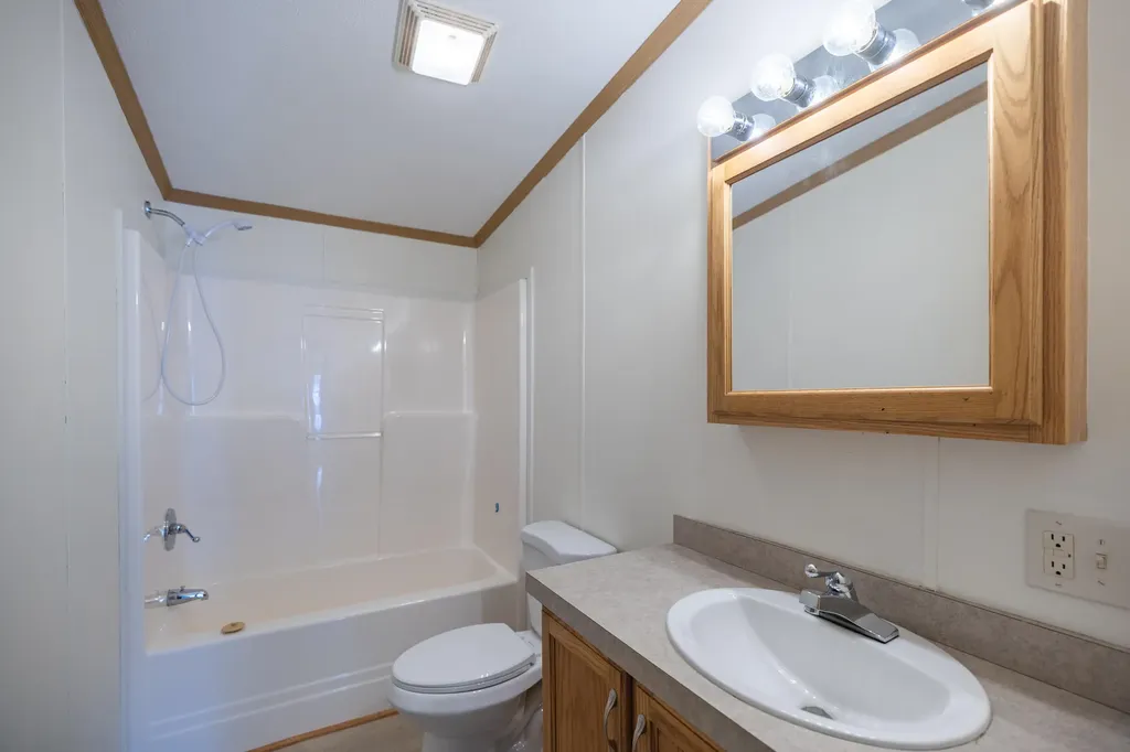 71 Amy Street Poland ME 04274