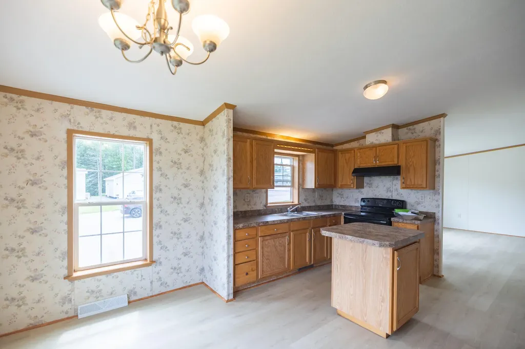 71 Amy Street Poland ME 04274