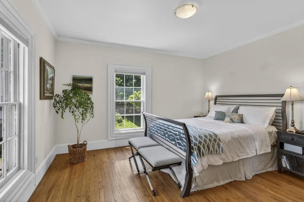 49 Talbot Avenue Rockland ME 04841
