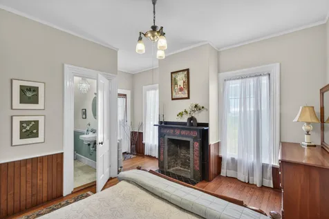 49 Talbot Avenue Rockland ME 04841