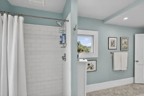 49 Talbot Avenue Rockland ME 04841