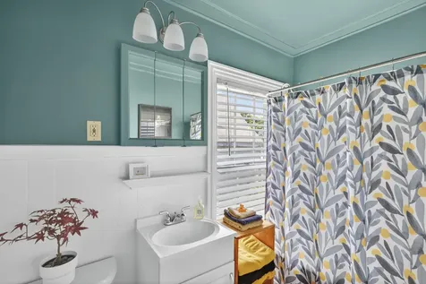 49 Talbot Avenue Rockland ME 04841