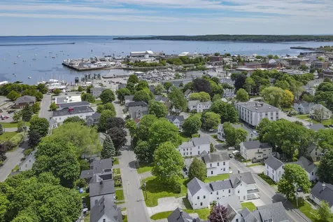 49 Talbot Avenue Rockland ME 04841
