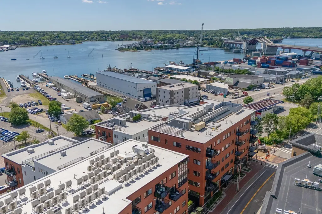 387 Commercial Street Portland ME 04101