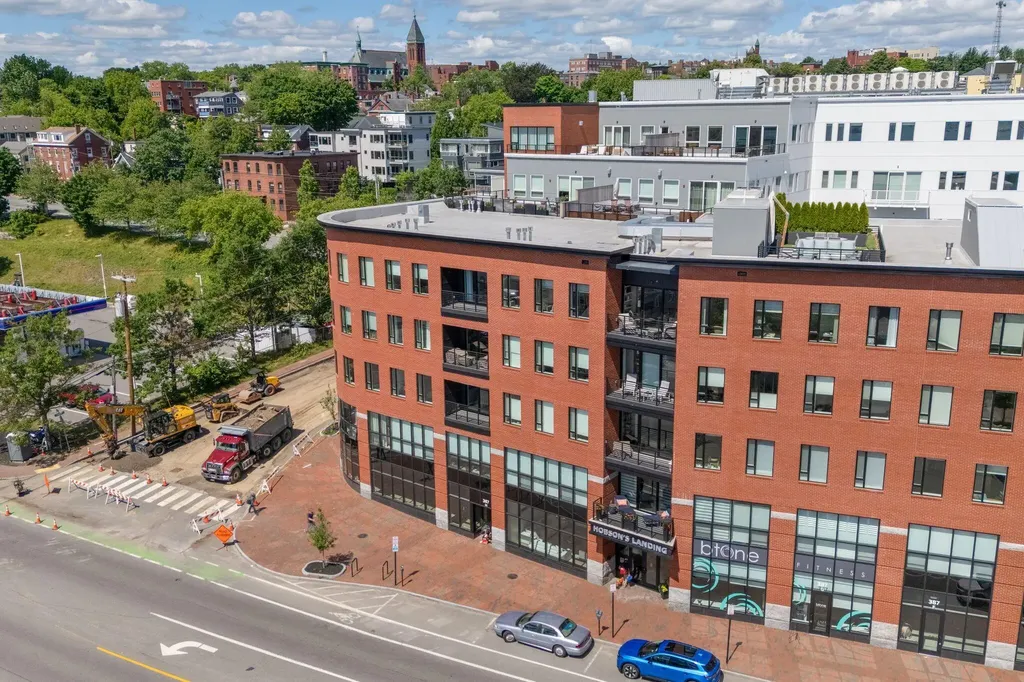 387 Commercial Street Portland ME 04101