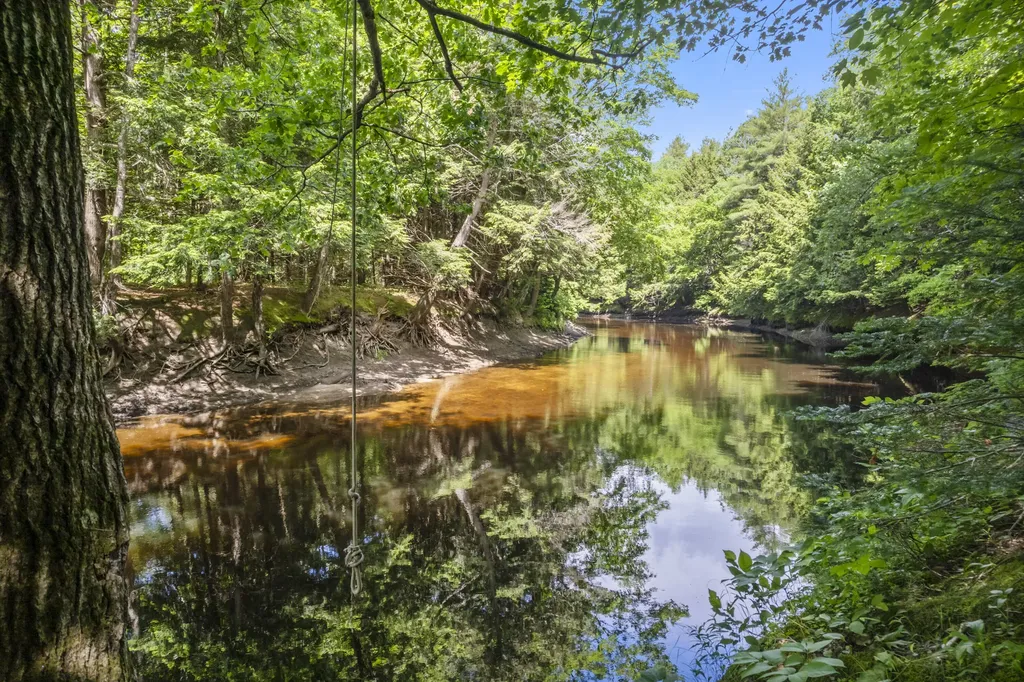 8-3 Turner Street Buckfield ME 04220